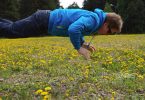 Man doing pushup in air (Flickr by Guigo.eu)