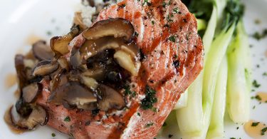Omega-3 Fatty Acids | Salmon Dinner (flickr by evranch.com)