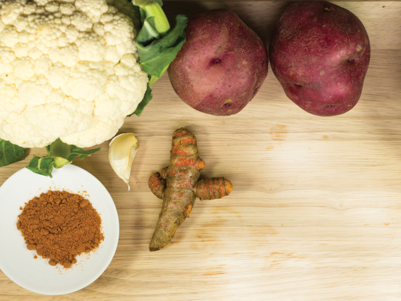 Indian Cauliflower and Potatoes (Aloo Gobi)