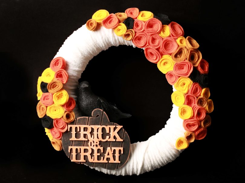 DIY Trick Or Treat Wreath