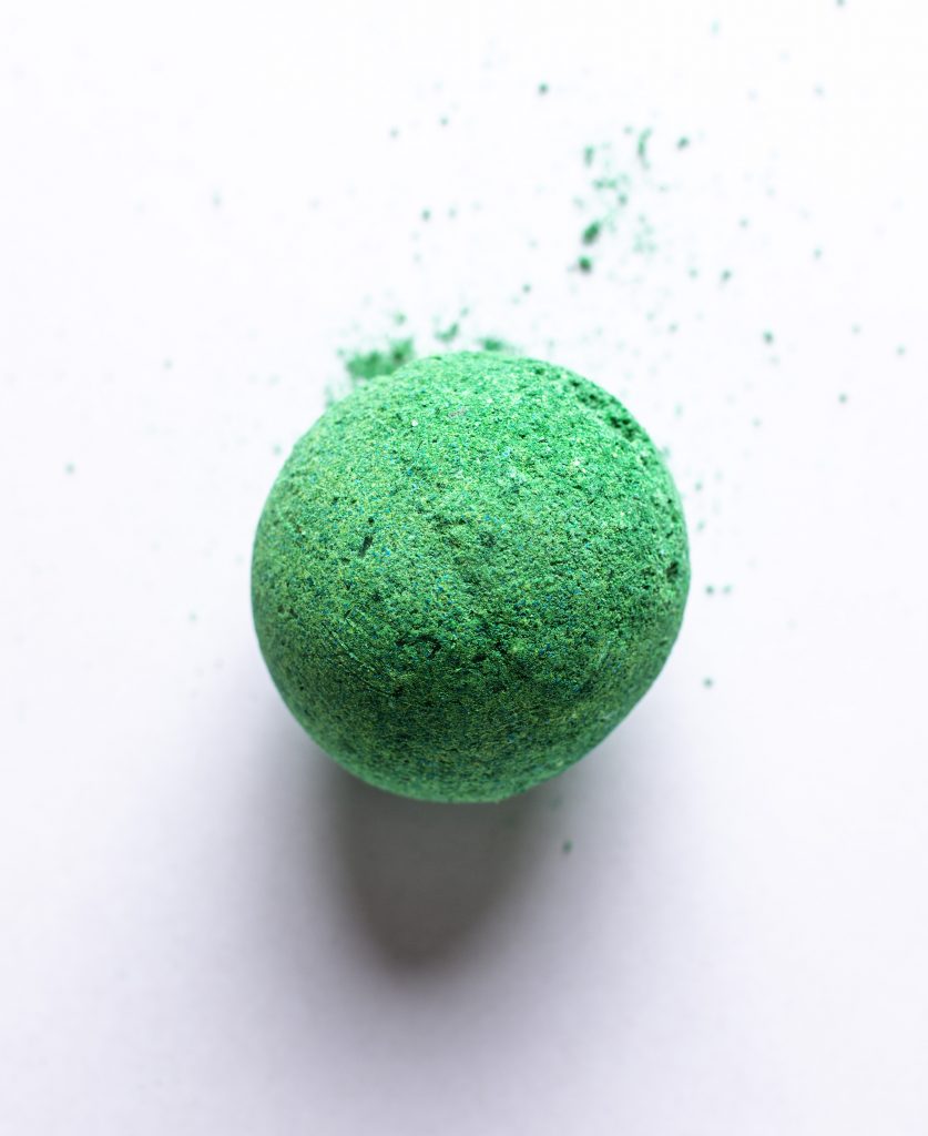 CBD Oil Bathbomb