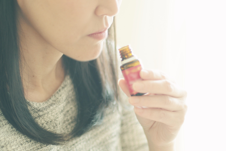 The most effective way to use essential oils for brain health is through olfactory stimulation, or smelling.